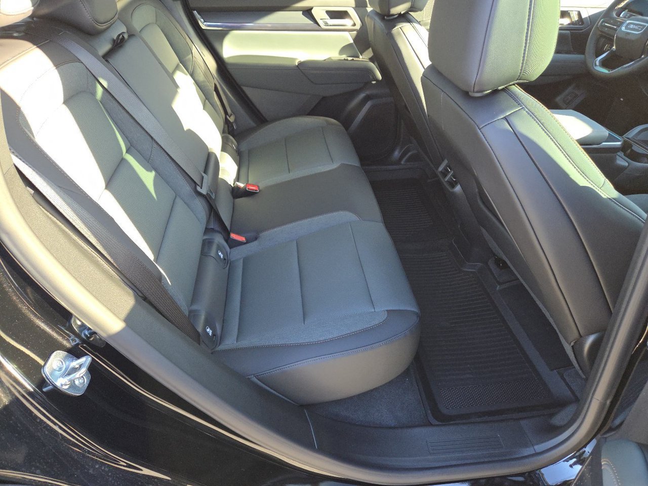 2026 GMC Terrain AT4 - Photo 25