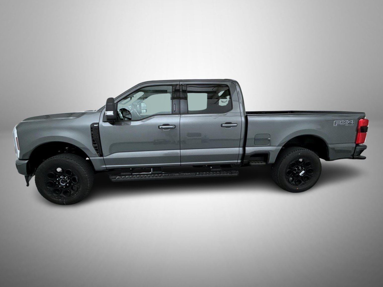 New 2026 Carbonized Gray Metallic Ford XLT image 8