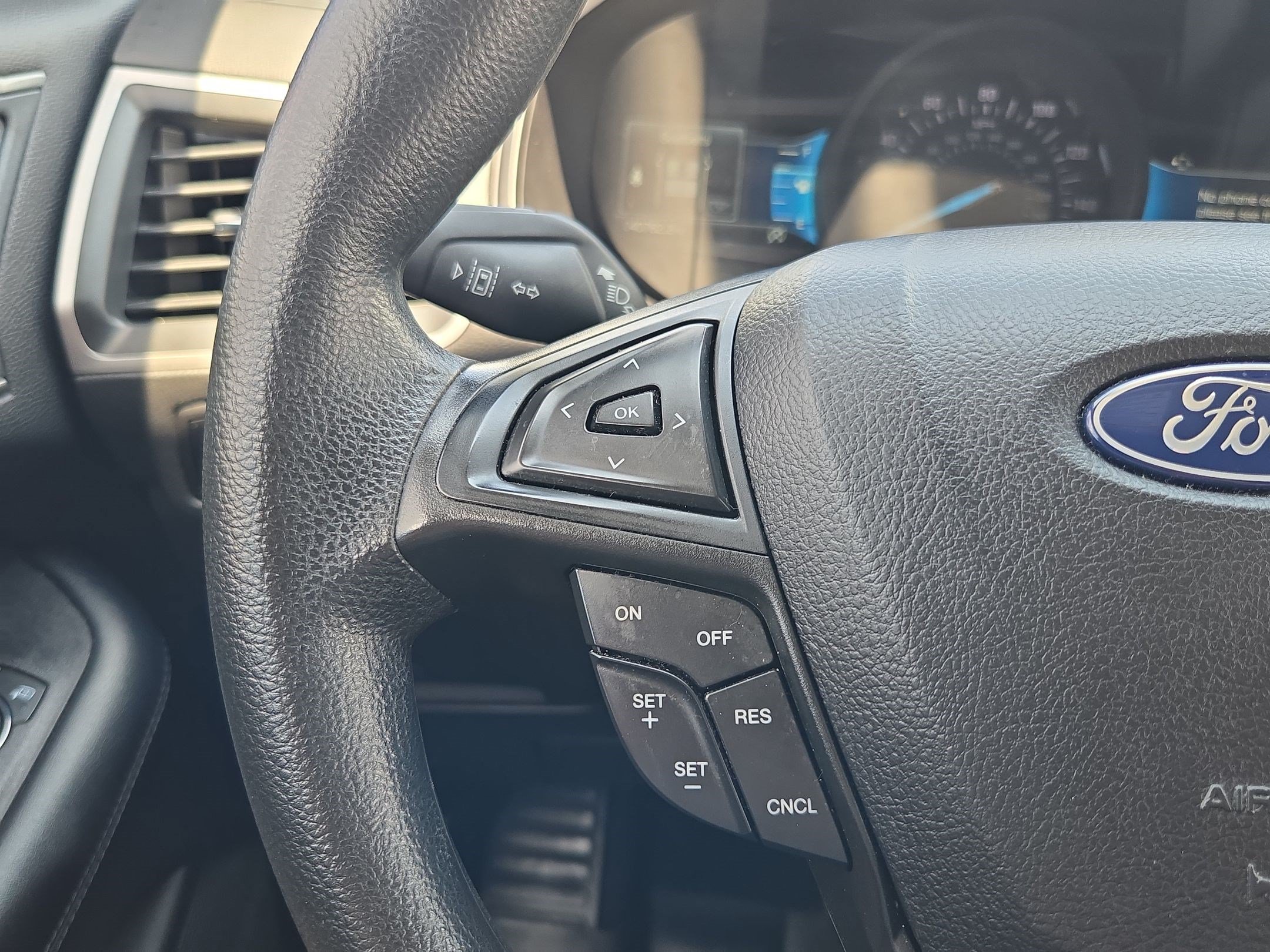 Used 2024 Blue Ford SE image 16