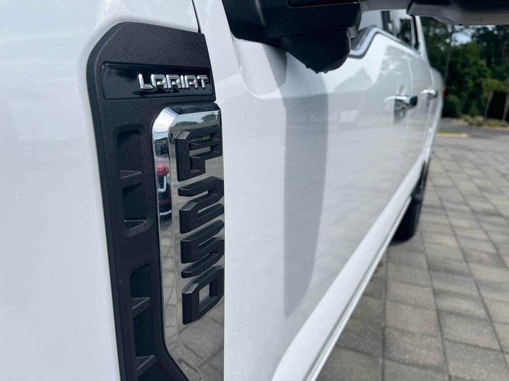 Used 2024 Oxford White Ford Lariat image 10