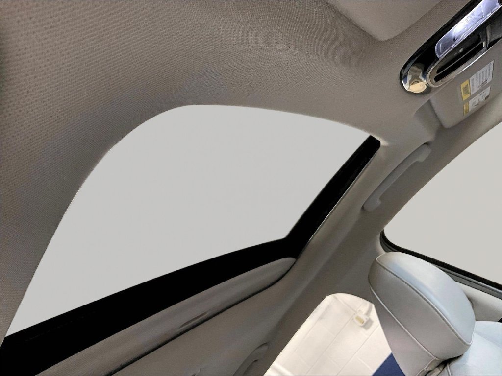 Used 2024 Silver Hyundai SEL image 22