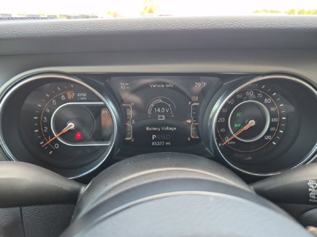 Used 2020 Crystal Metallic Jeep Sport S image 18