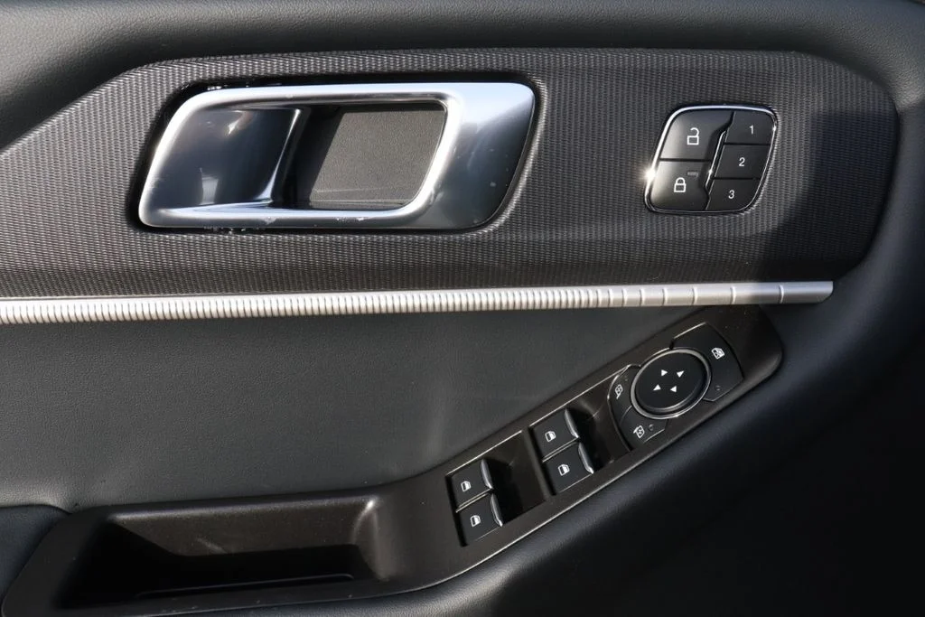 New 2026 Vapor Blue Metallic Ford Tremor® image 39