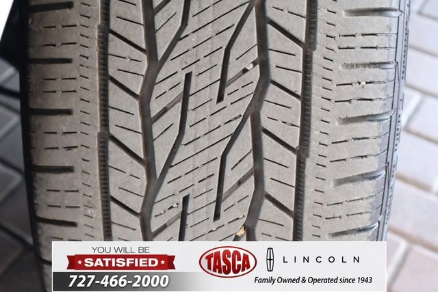 Used 2022 Quicksilver Metallic Buick Premium image 10