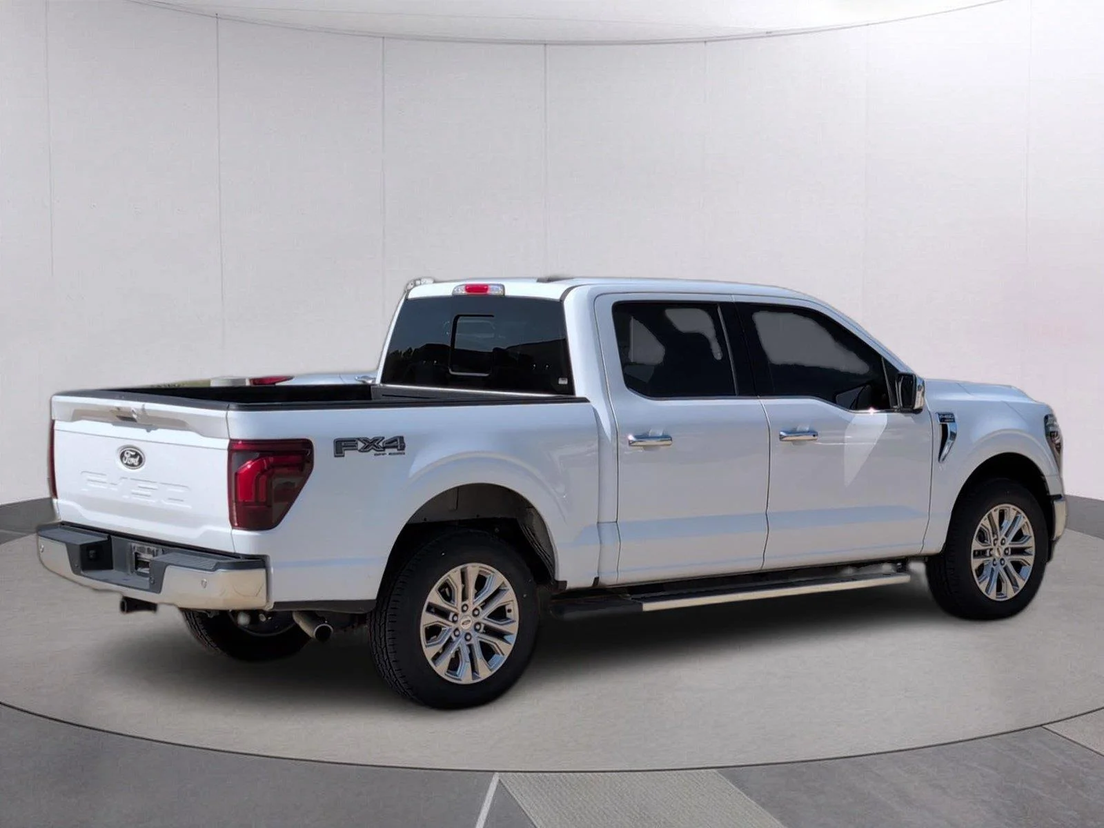 Used 2024 Oxford White Ford LARIAT image 7