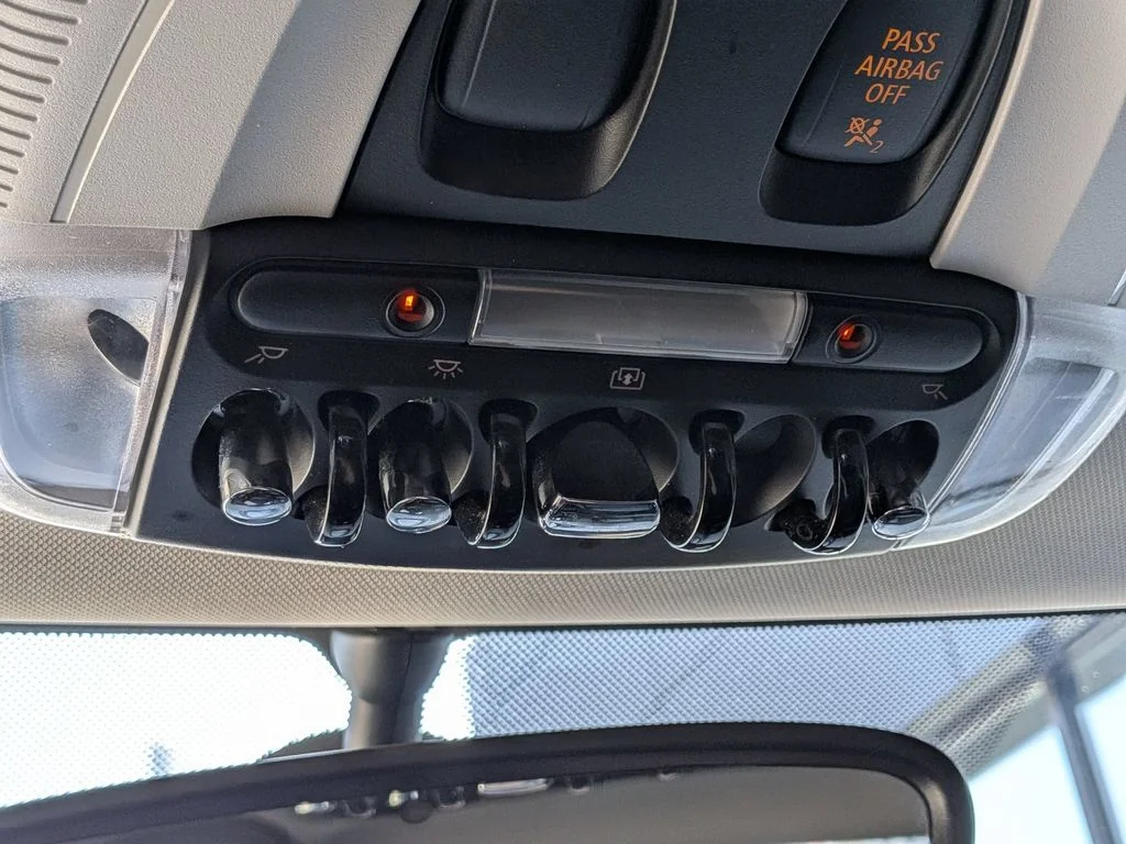 Used 2018 Black MINI Base image 19