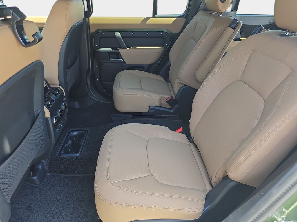 New 2026 Woolstone Green LAND ROVER S image 15