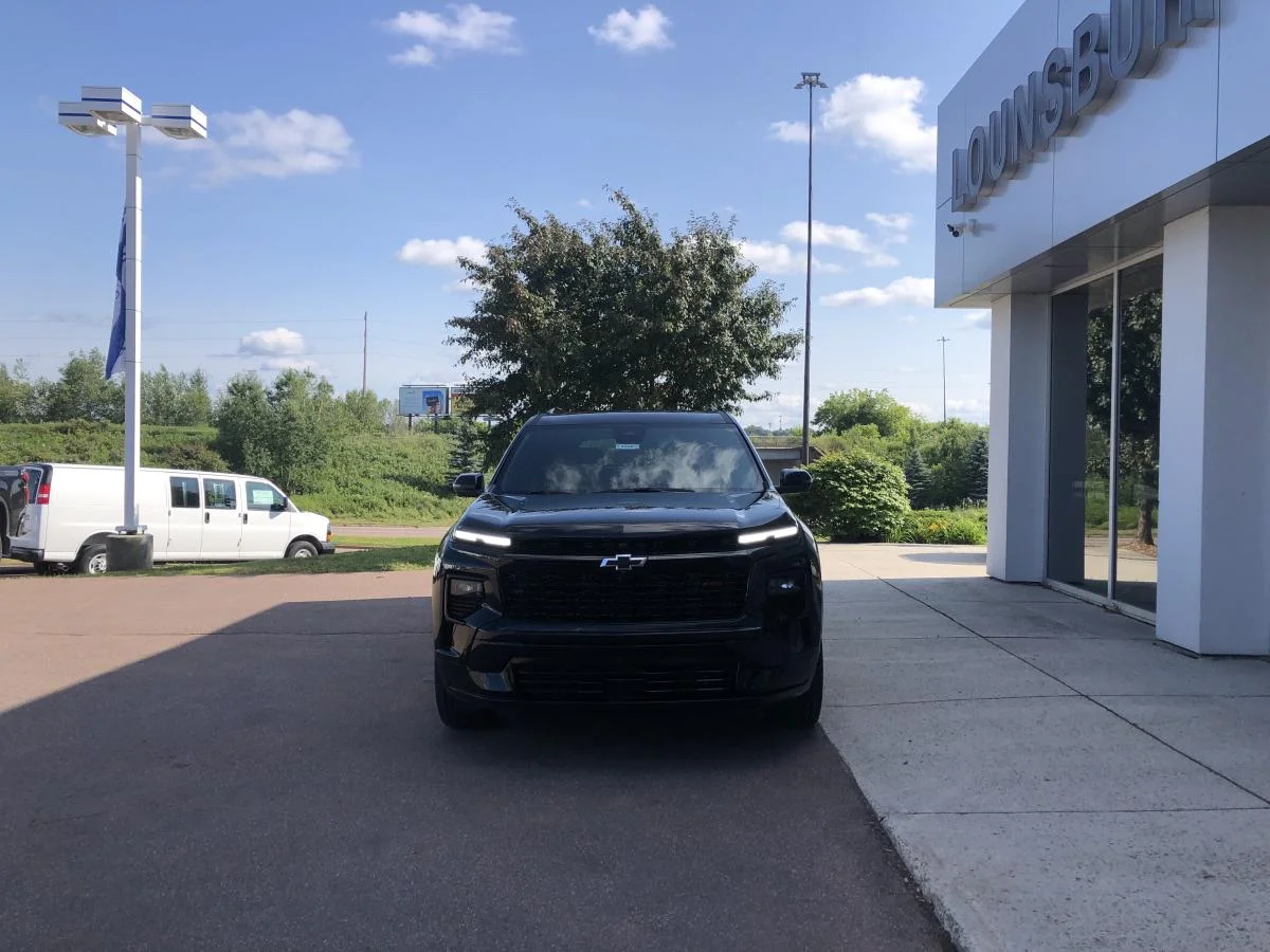 New 2026 Black Chevrolet Awd 4dr Rs image 4