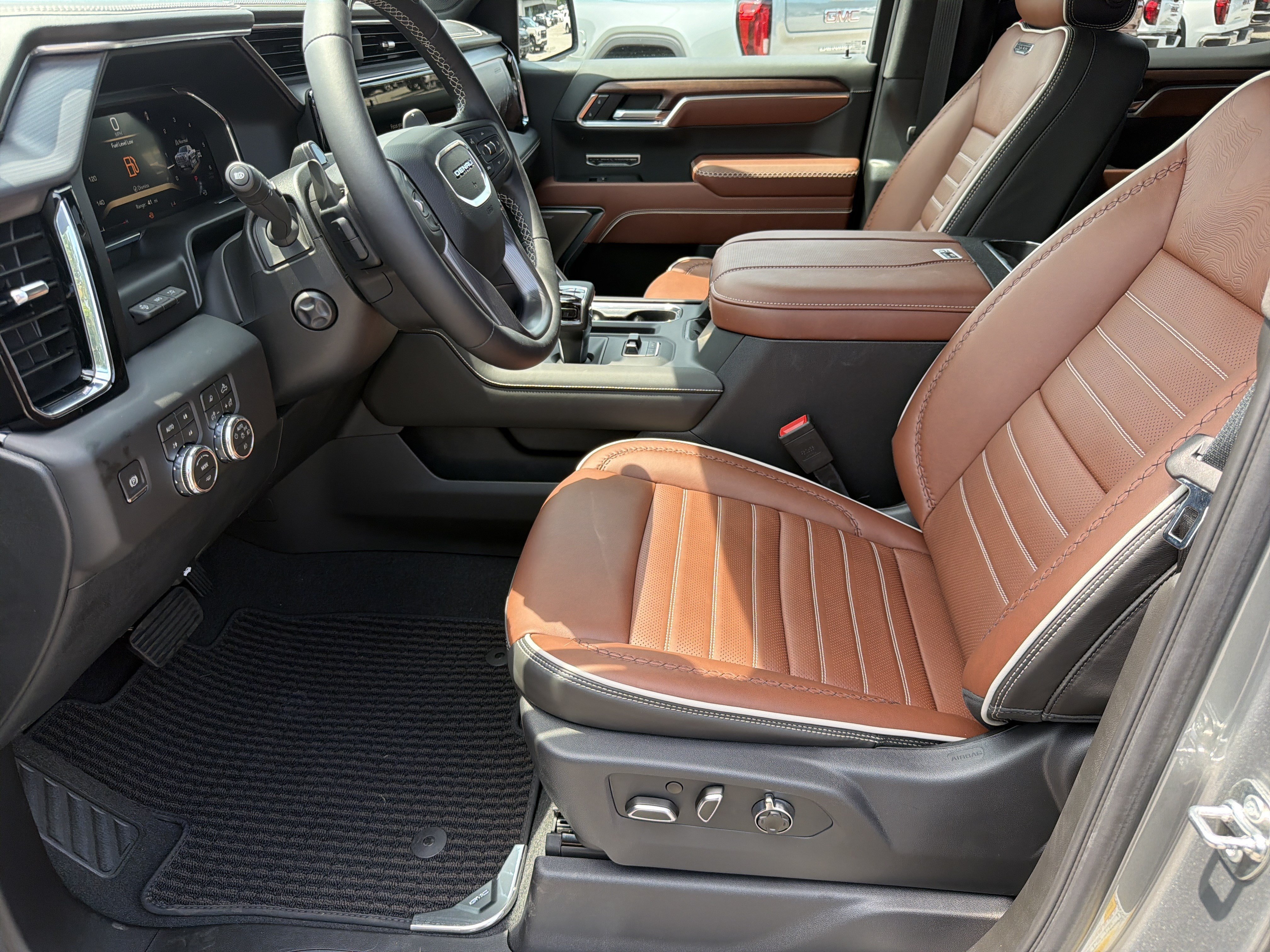 2026 GMC Sierra 1500 Denali Ultimate - Photo 9