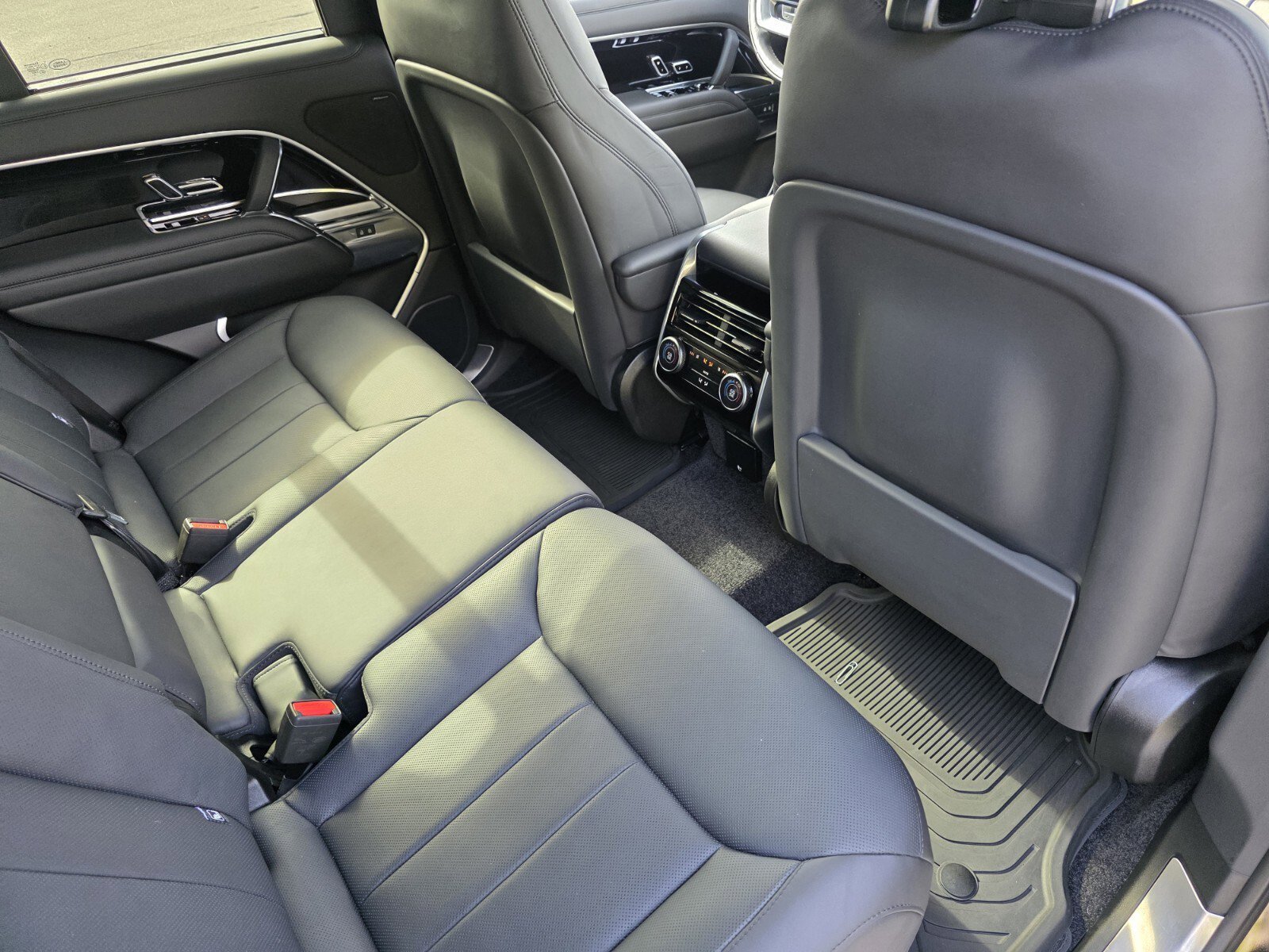 Certified Used 2023 Santorini Black Metallic Land Rover SE image 24