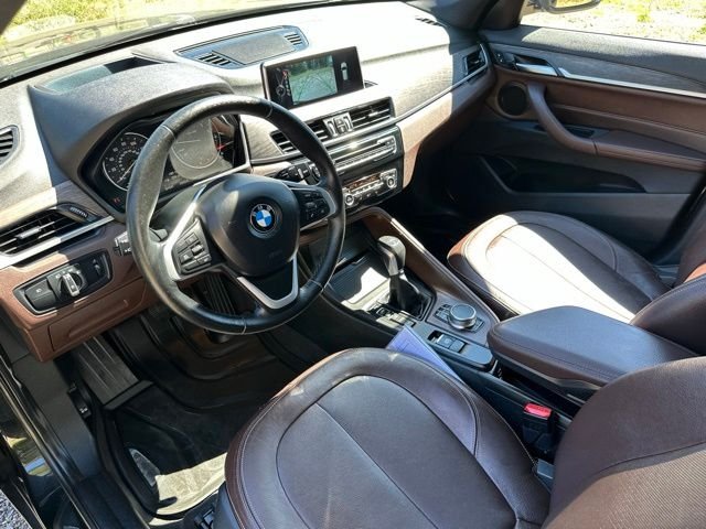 Used 2017 Black Sapphire Metallic BMW xDrive28i image 13