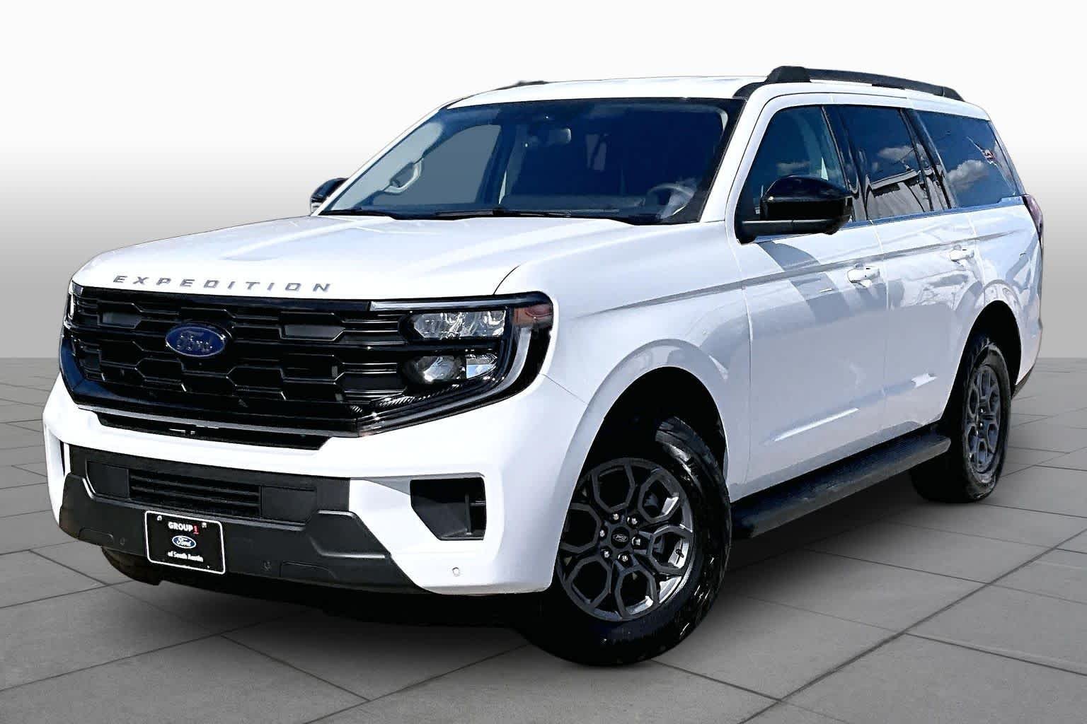 Used 2025 Oxford White Ford Active image 34