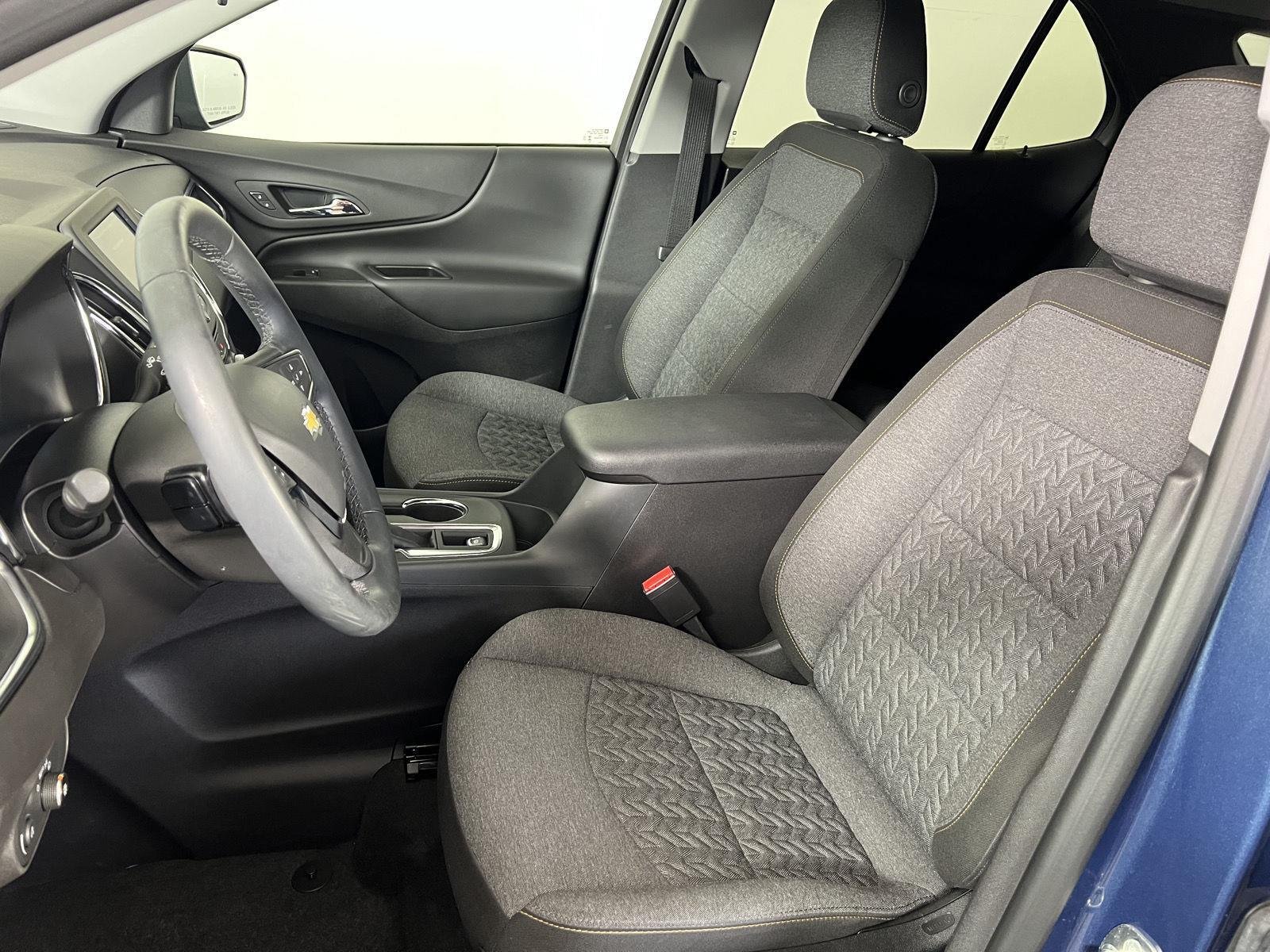 Used 2024 Lakeshore Blue Metallic Chevrolet LT image 4