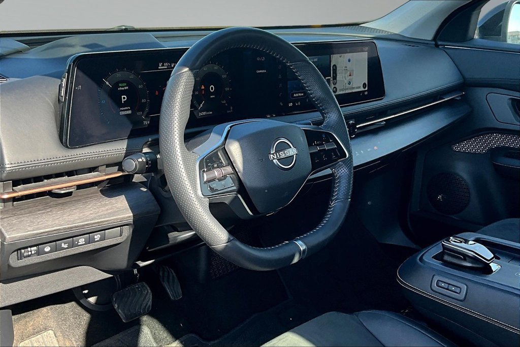 Used 2024 Black Nissan ENGAGE e-4ORCE image 17