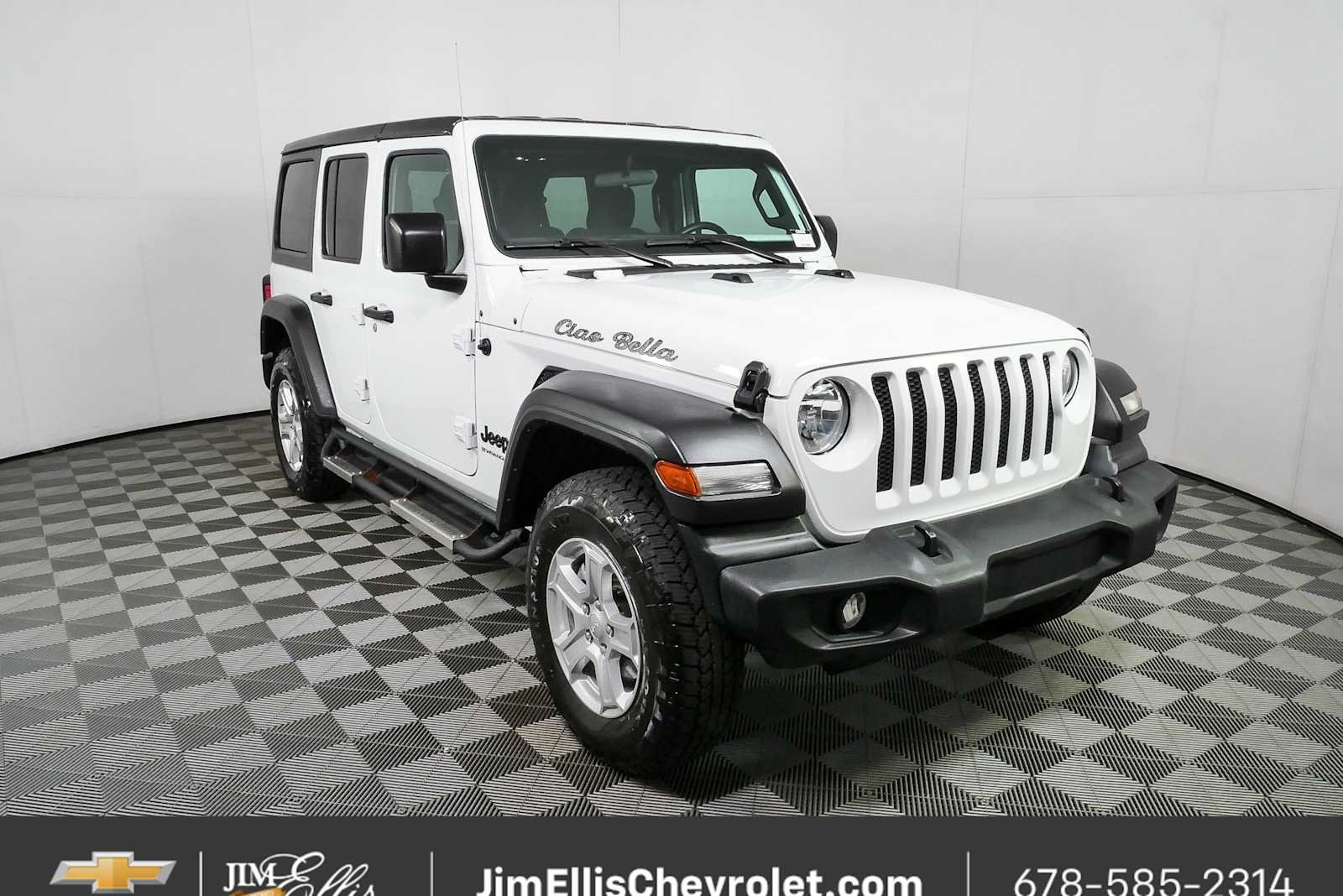 2023 Jeep Wrangler Sport S's photo