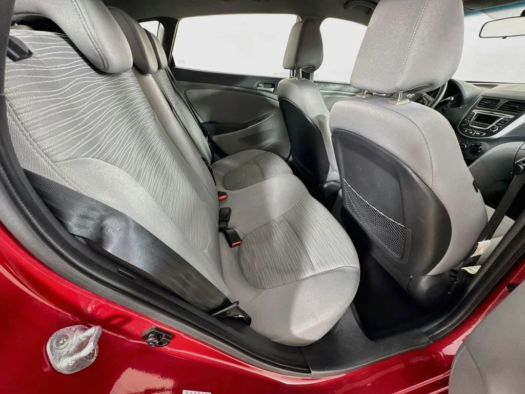 Used 2015 Red Hyundai GS image 27