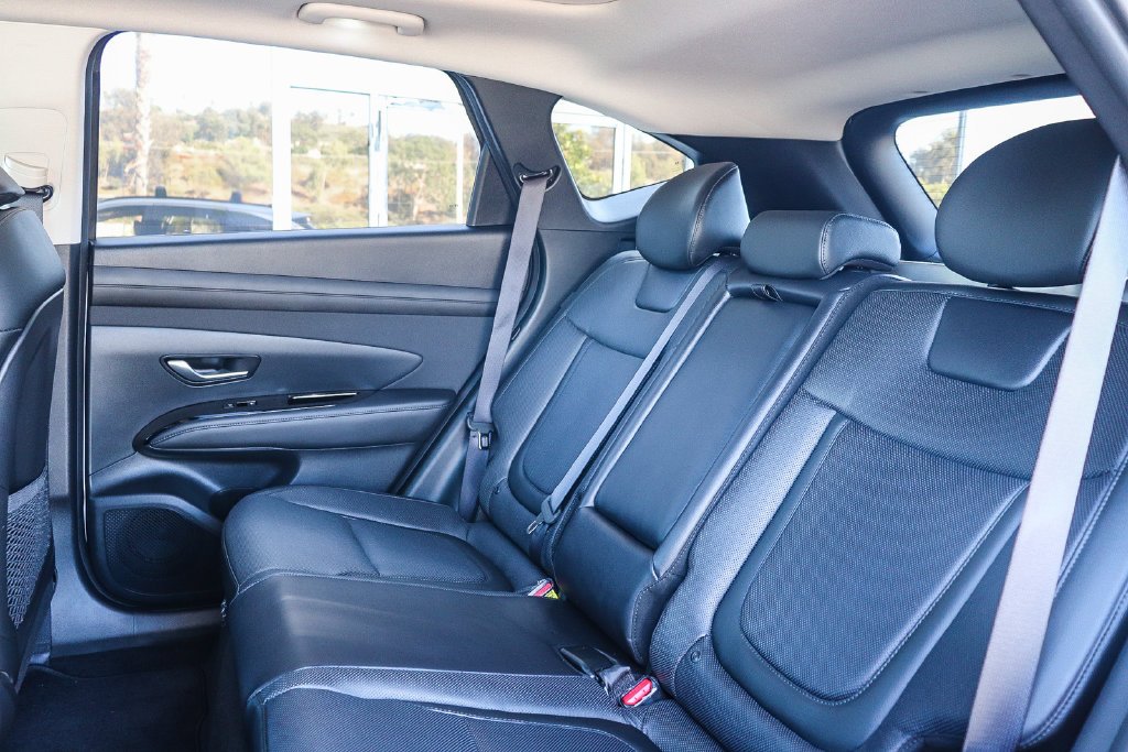 2025 Hyundai Tucson Limited - Photo 18