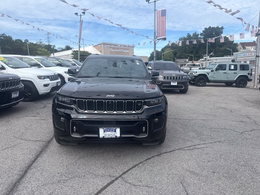 Used 2024 Black Jeep Overland image 2