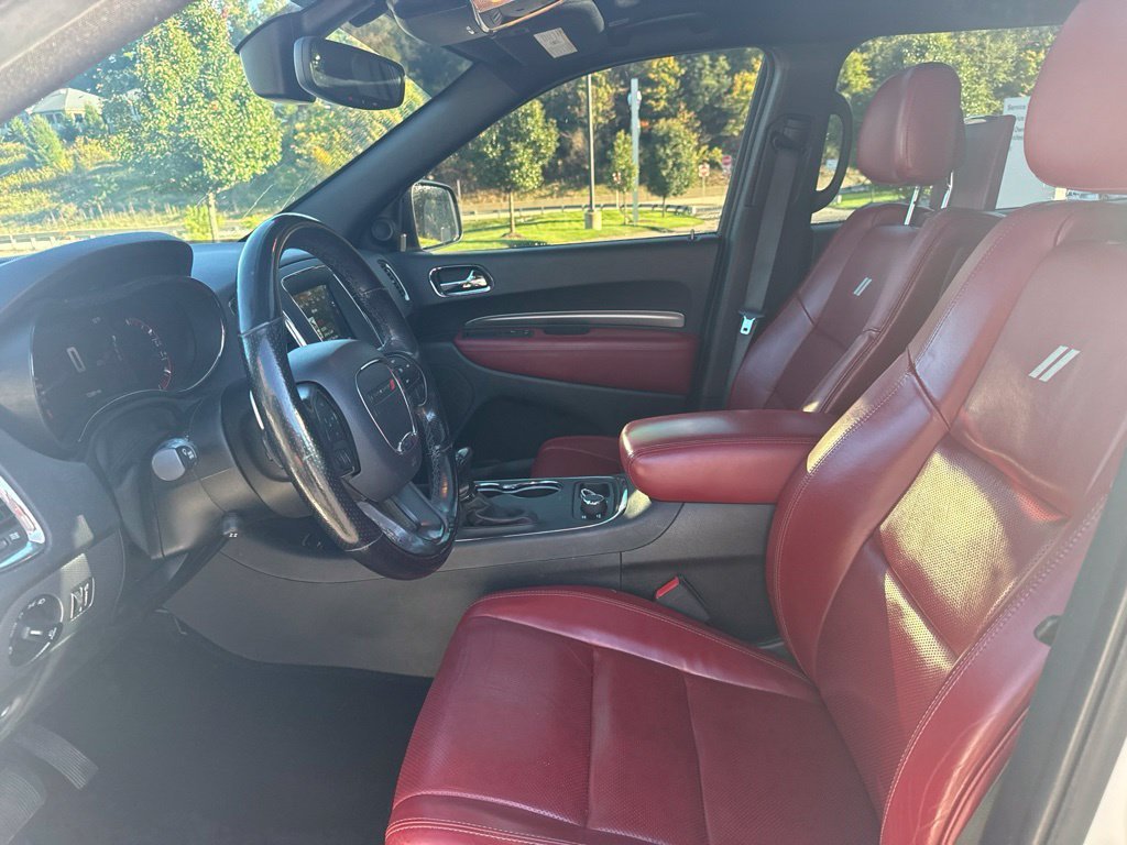 Used 2019 Ivory Pearl Dodge R/T image 10