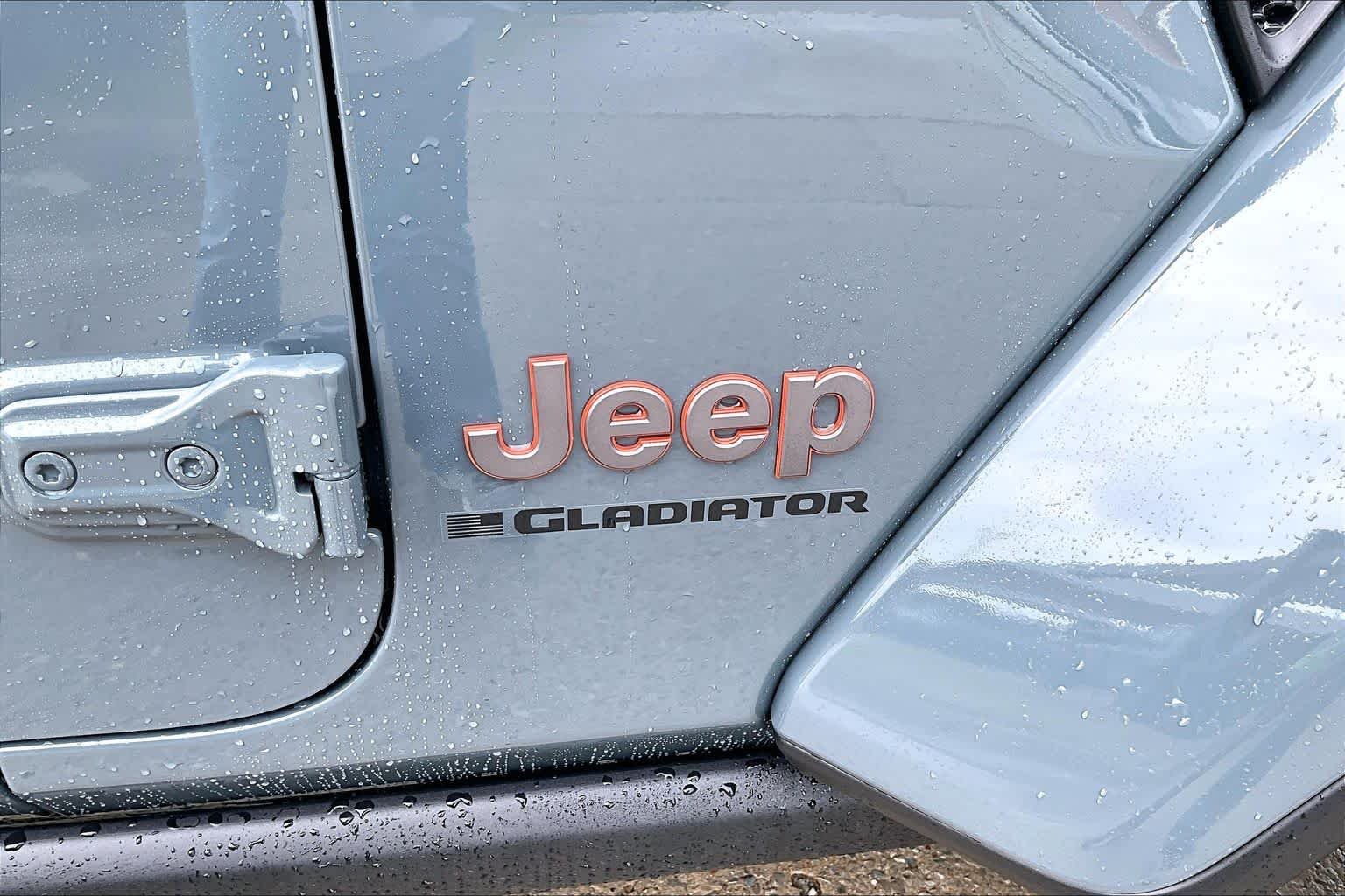 New 2026 Anvil Clearcoat Jeep Mojave image 16