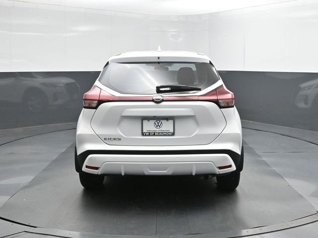 Used 2024 White Nissan S image 5