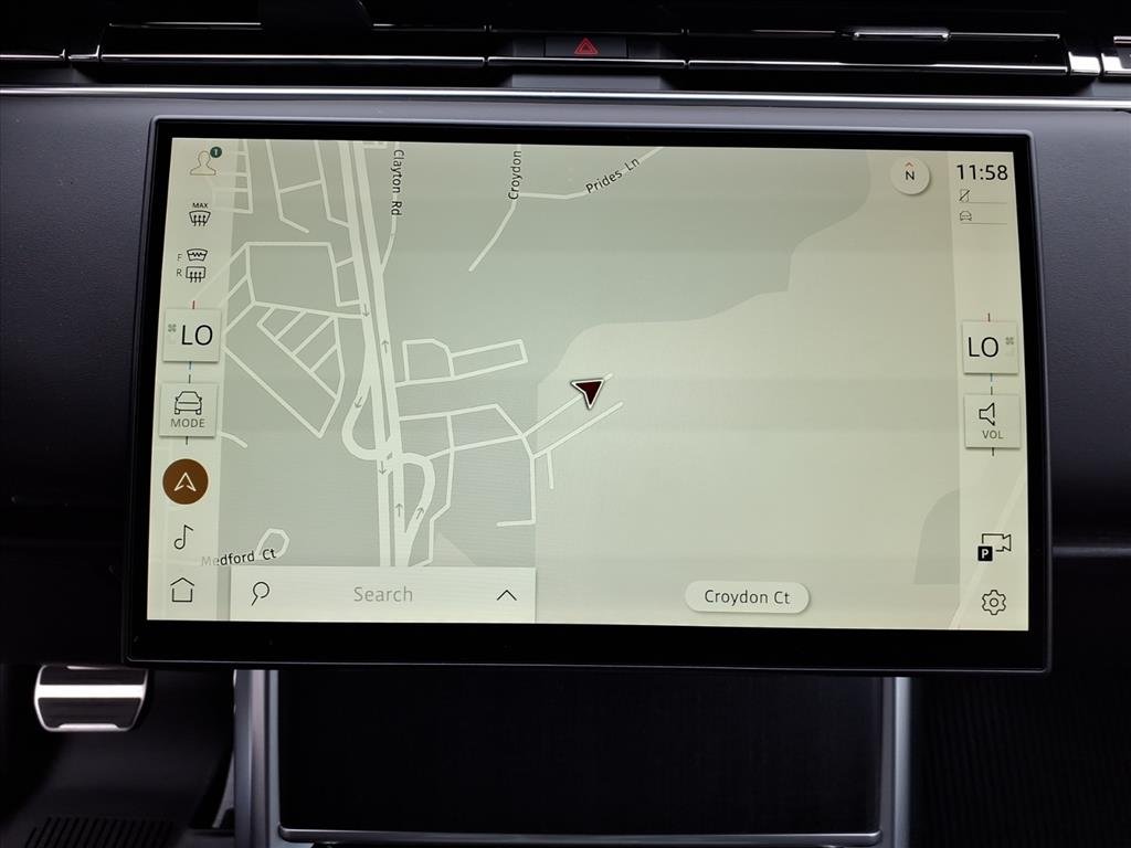 New 2026 Ostuni Pearl White Land Rover SE image 12