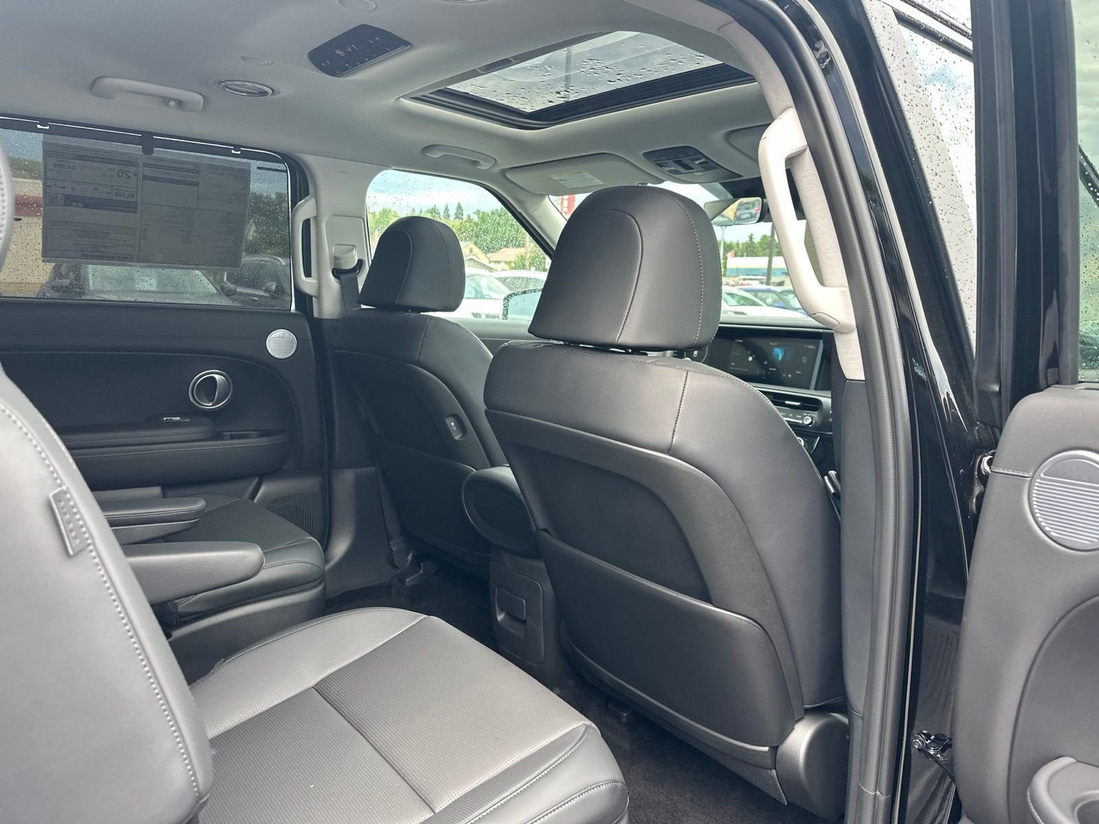 New 2026 Black Hyundai SEL Premium AWD image 36