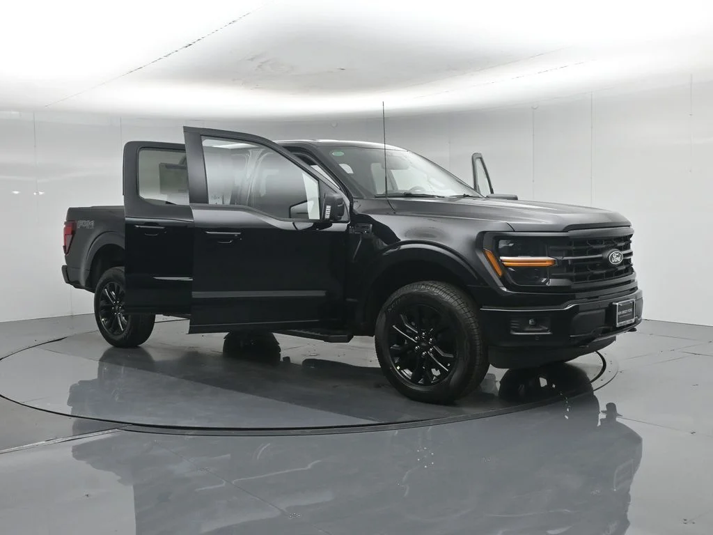 New 2026 Agate Black Metallic Ford XLT image 35