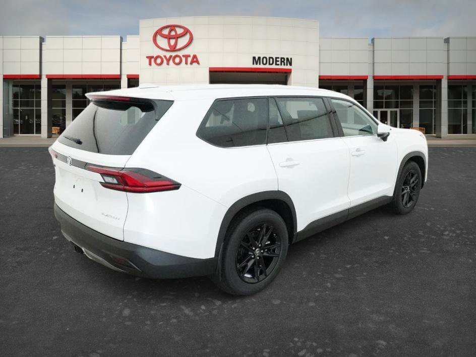New 2026 Wind Chill Pearl Toyota Platinum image 18