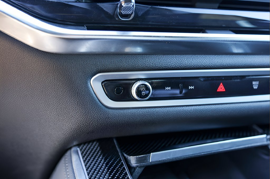 2026 BMW X5 M60i - Photo 17