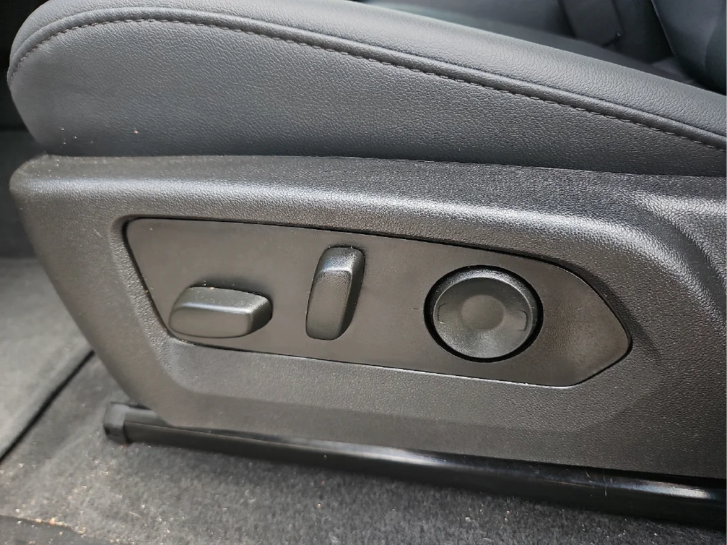 Used 2026 White Sands Chevrolet Trail Boss image 14