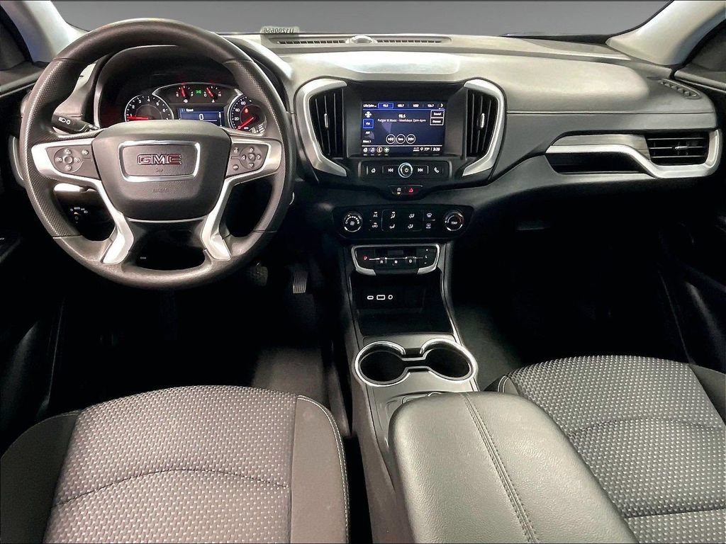 Used 2024 Downpour Metallic GMC SLE image 22