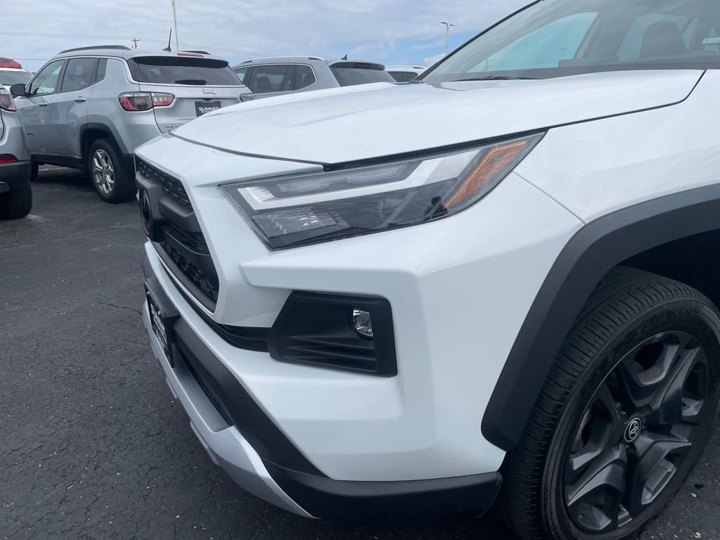 Used 2024 White Toyota Adventure image 32