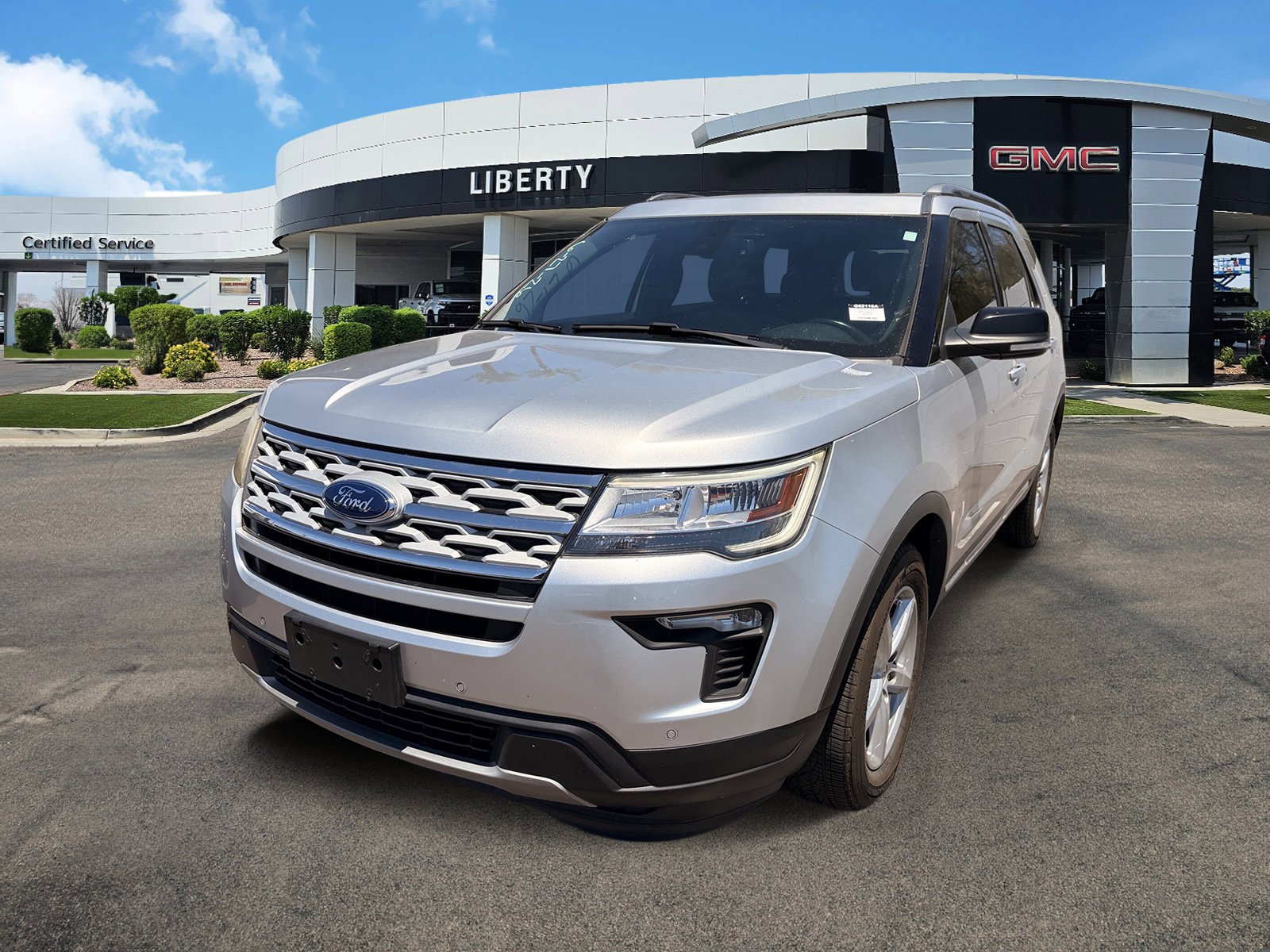 Used 2018 Ingot Silver Ford XLT image 3