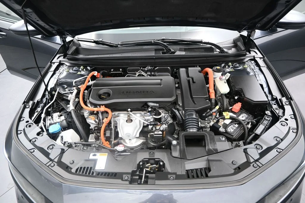 2023 Honda Accord Hybrid Touring - Photo 12