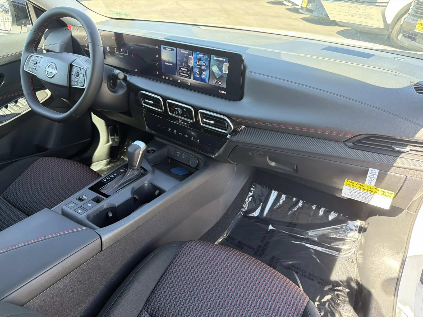 New 2027 Aspen White Tricoat/Super Black Nissan SR image 33