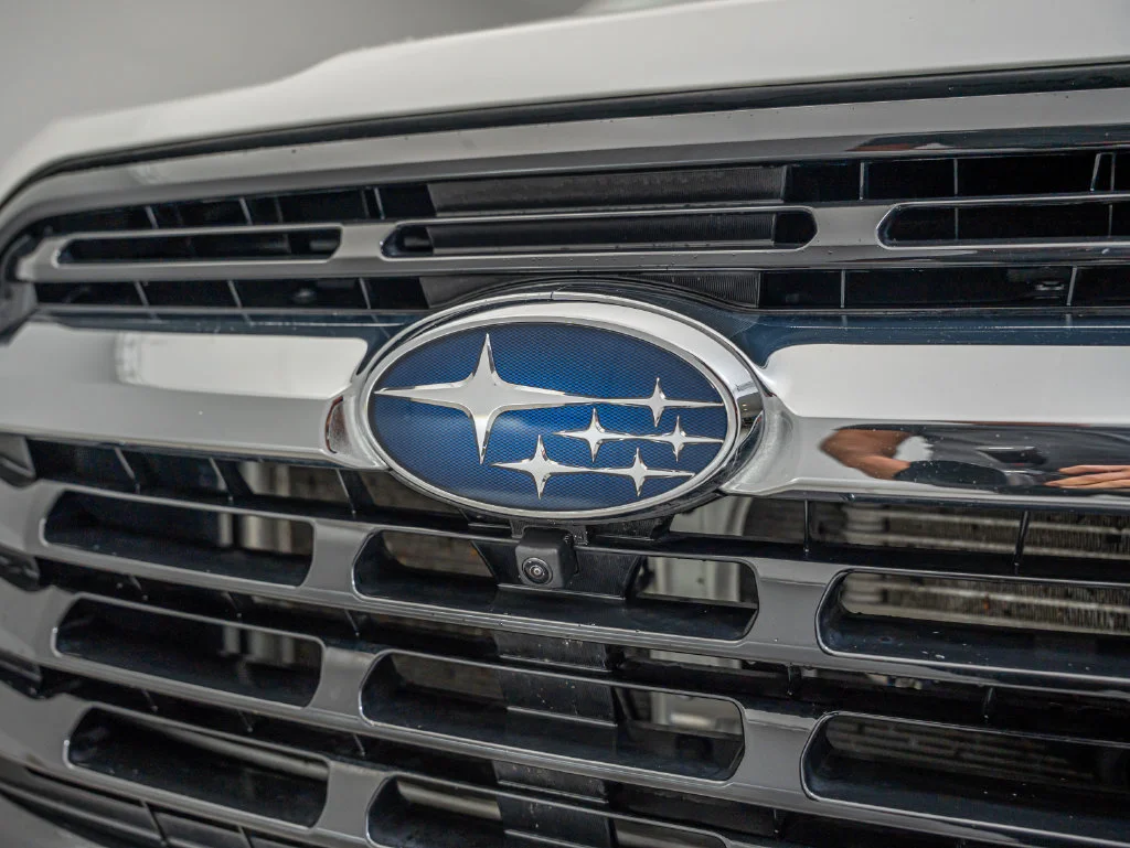 Used 2023 Crystal White Pearl Subaru Limited image 11