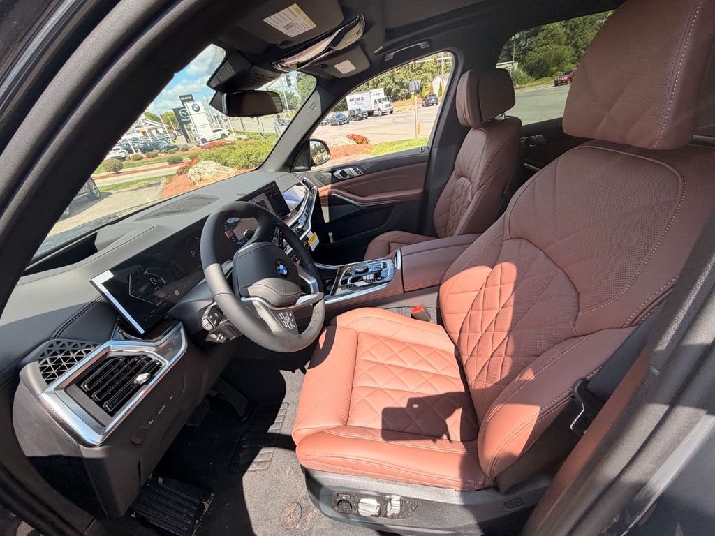 New 2026 Dravit Grey Metallic BMW xDrive40i image 6