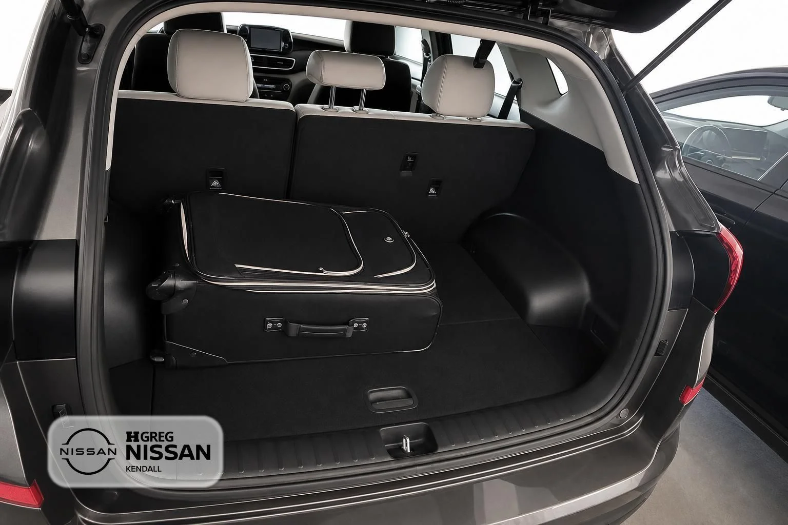 Used 2020 Gray Hyundai SEL image 9