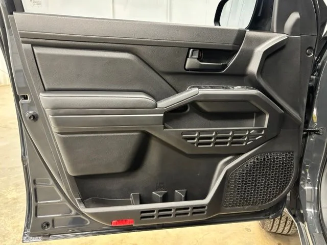 Used 2026  Toyota SR image 18