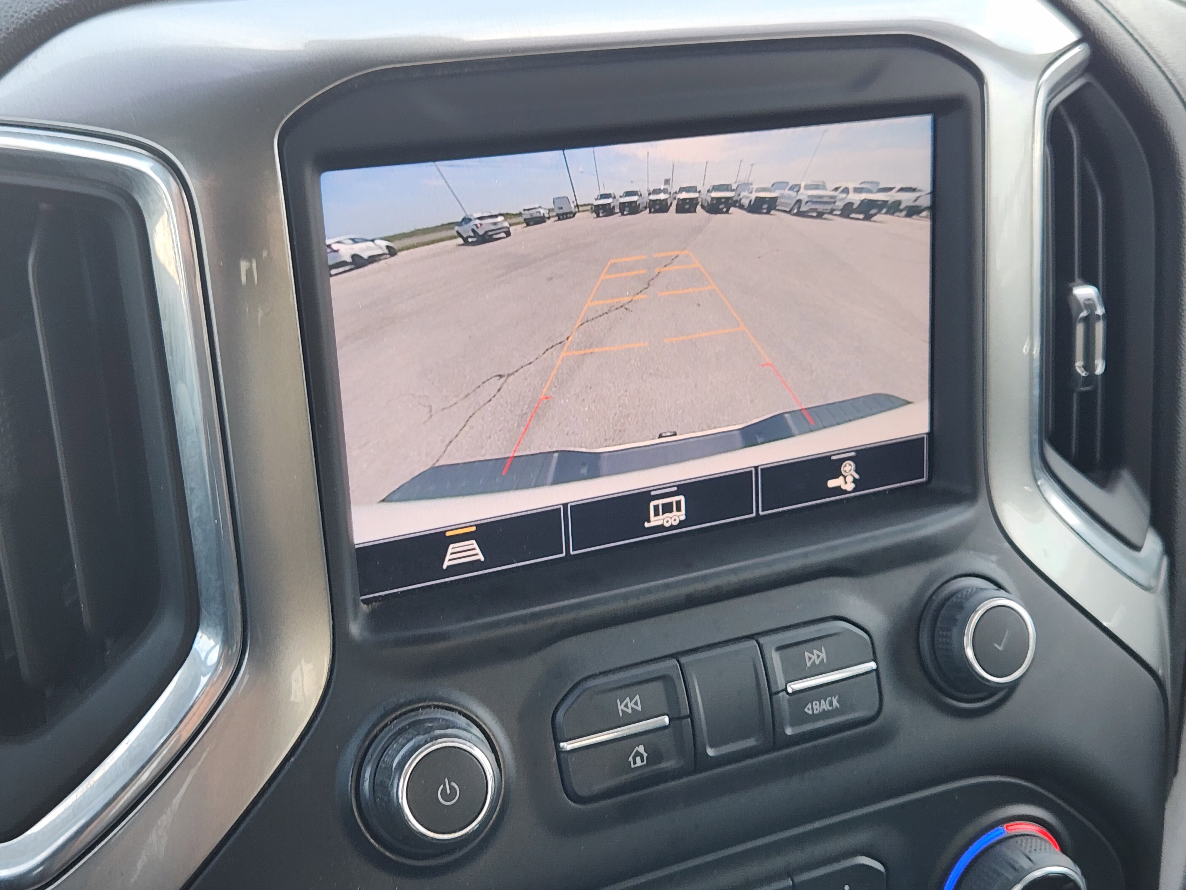 Used 2022 Summit White Chevrolet LTZ image 20