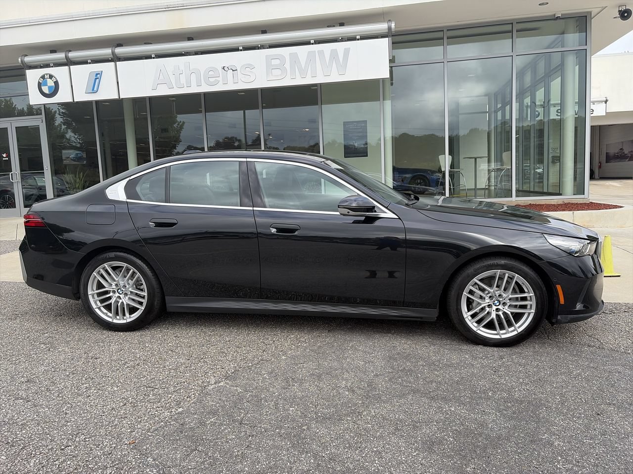 Used 2025 Black Sapphire Metallic BMW 530i image 9