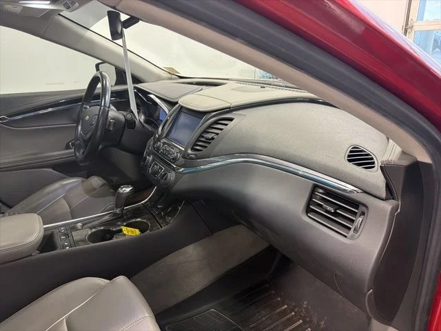 Used 2015 Red Chevrolet LTZ image 36