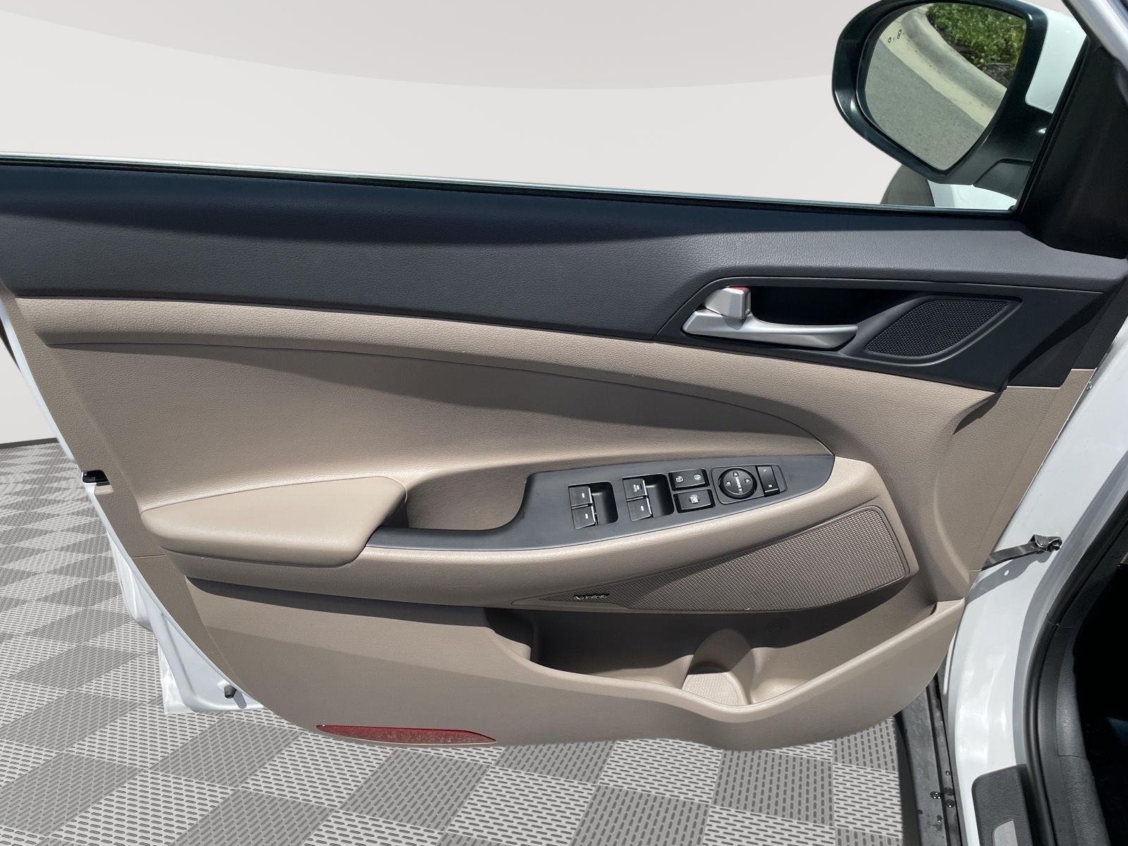 Used 2021 Winter White Hyundai Ultimate image 19