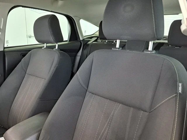 Used 2016 Silver Ford SE image 20