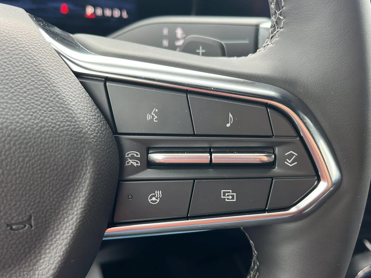 2026 Chevrolet Suburban Premier - Photo 13