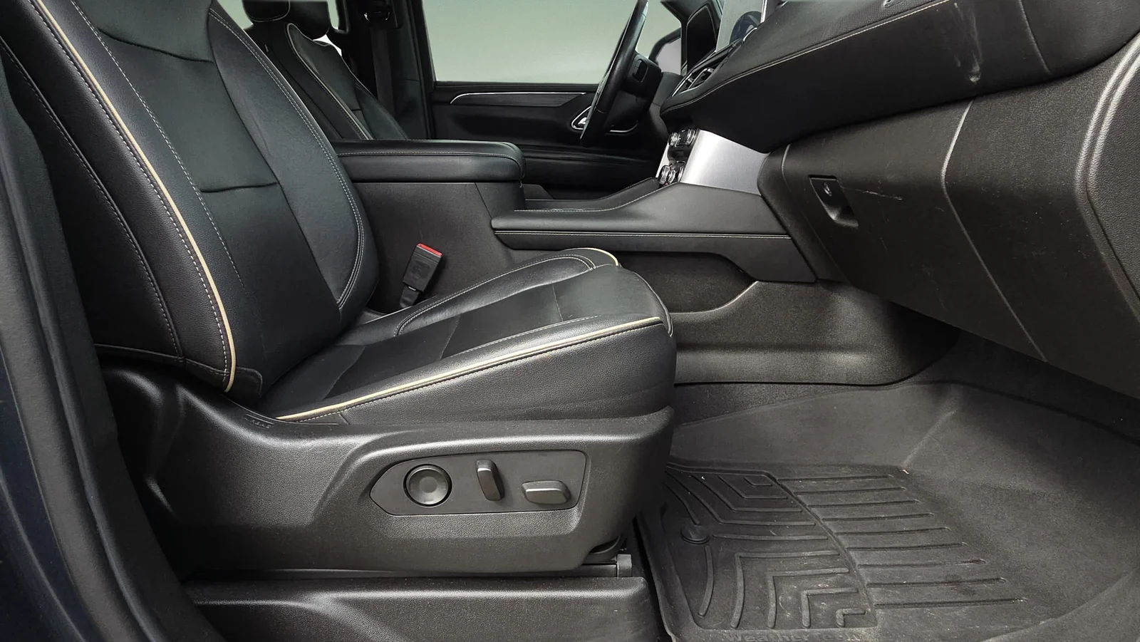 Used 2021 Blue GMC SLT image 13