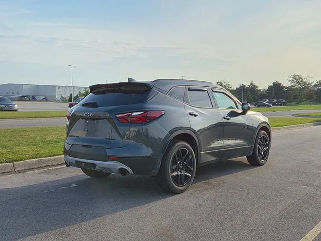 Used 2020 Gray Chevrolet LT image 5