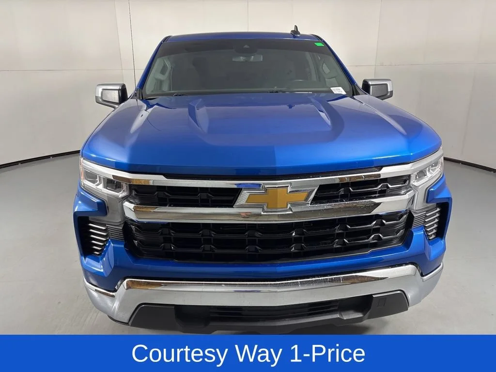 Used 2024 Glacier Blue Metallic Chevrolet LT image 4
