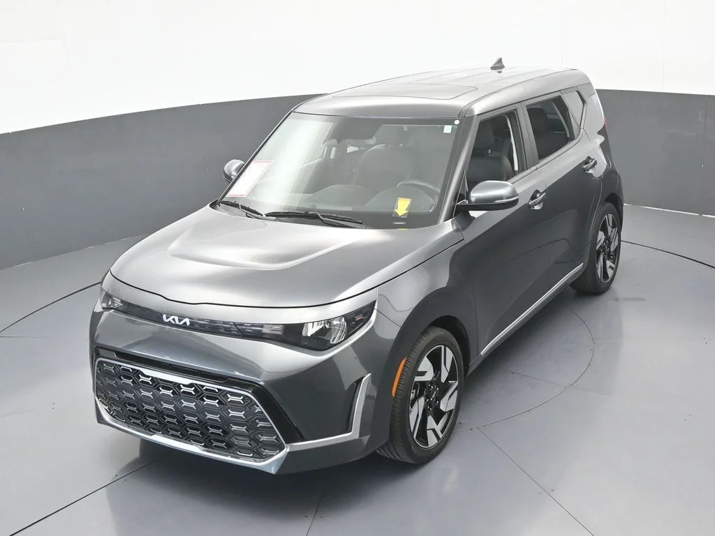 Used 2024 Gravity Gray Kia GT-Line image 42